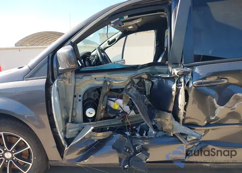 2017 Dodge Grand Caravan Gt from USA, damaged, VIN 2C4RDGEG7HR746098